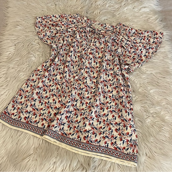 Max Studio | Flutter Sleeve Top - Picture 2 of 12